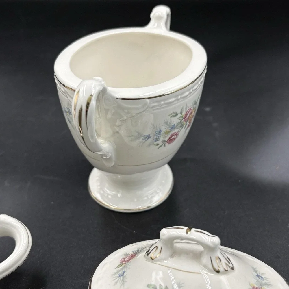 Homer Laughlin Eggshell Georgian Creamer & Sugar Bowl w/Lid-Gold Trim EUC
